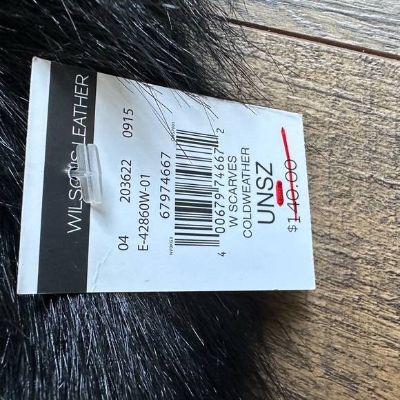 Faux Fur Scarf - Picture 7 of 9